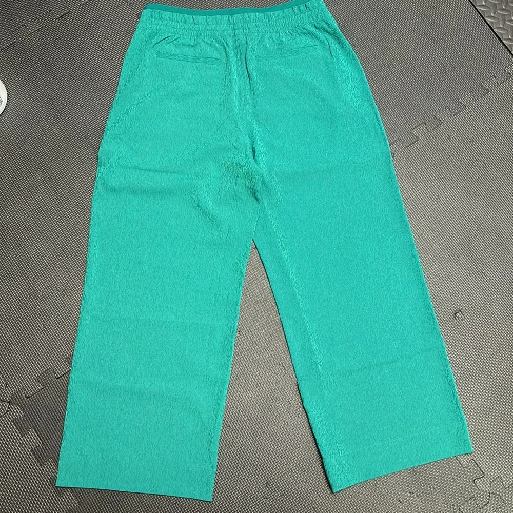 Super cute green Athleta Echo Wide Crop Pant - Picture 4 of 5